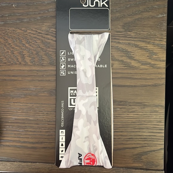 JUNK brand artic white camo headband - Picture 2 of 8